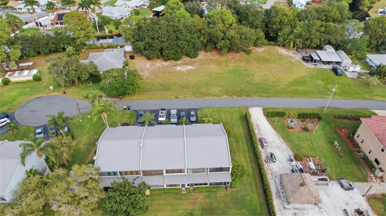 183 Blue Moon Avenue, Lake Placid, FL 33852 Photo