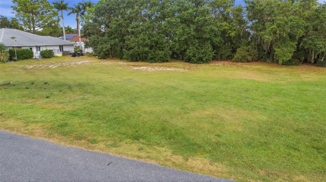 183 Blue Moon Avenue, Lake Placid, FL 33852 Photo