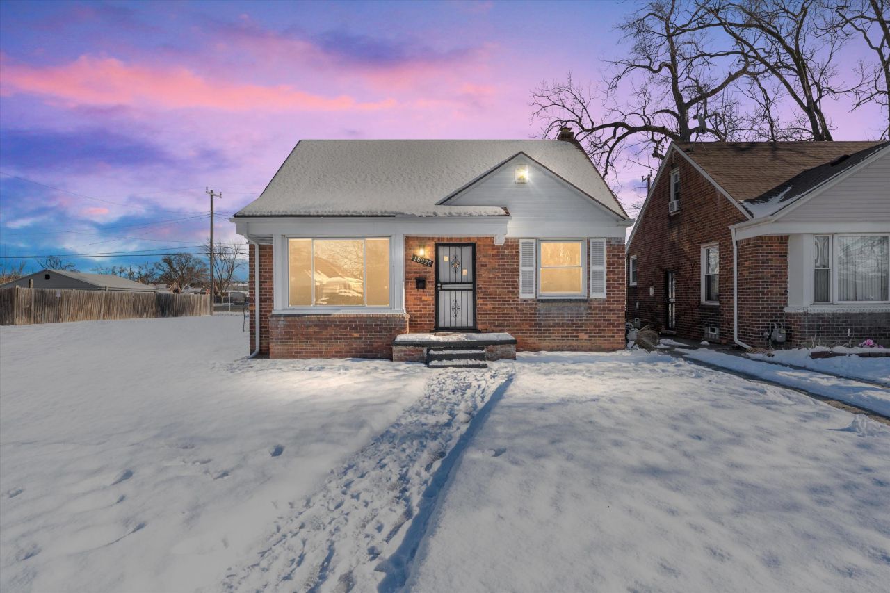 18926 Ashton Avenue, Detroit, MI 48219 Main Photo