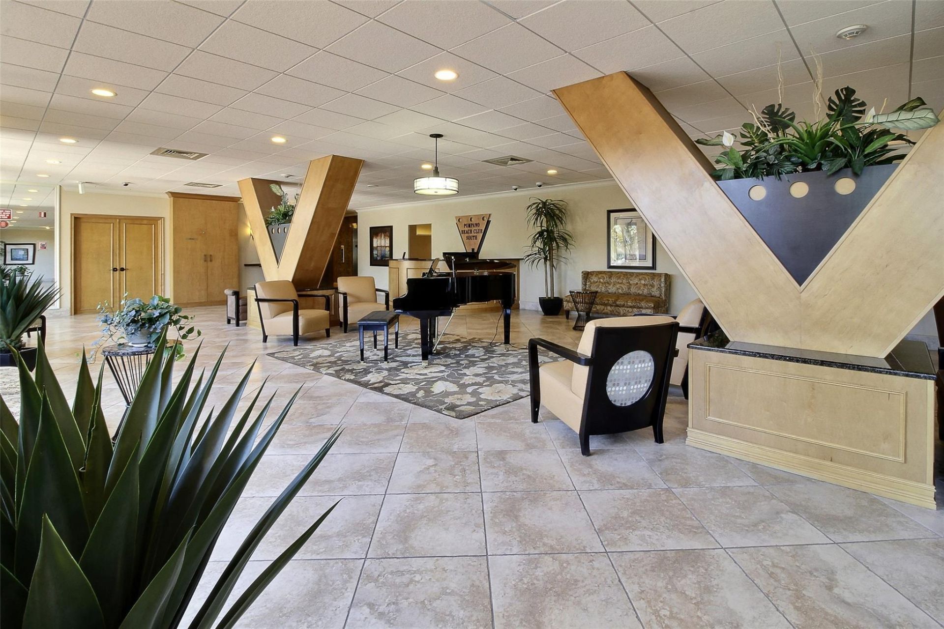 111 Briny Avenue, Unit 2708, Pompano Beach, FL 33062 Photo