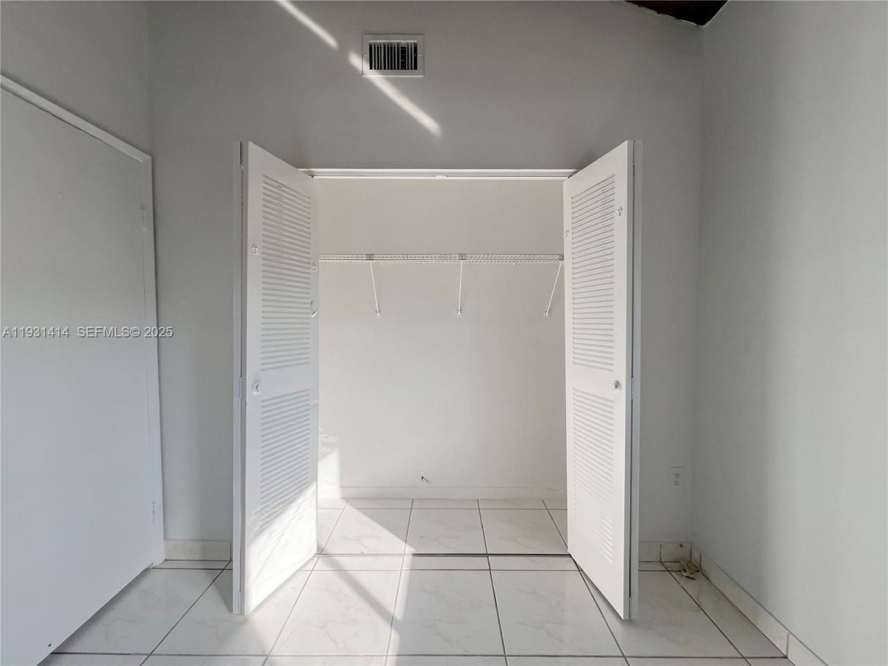 1909 SW 107th Ave, Unit 910, Miami, FL 33165 Photo