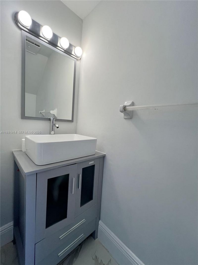 1909 SW 107th Ave, Unit 910, Miami, FL 33165 Photo