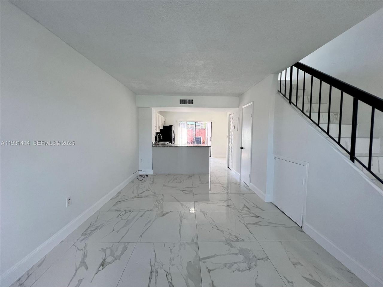 1909 SW 107th Ave, Unit 910, Miami, FL 33165 Photo