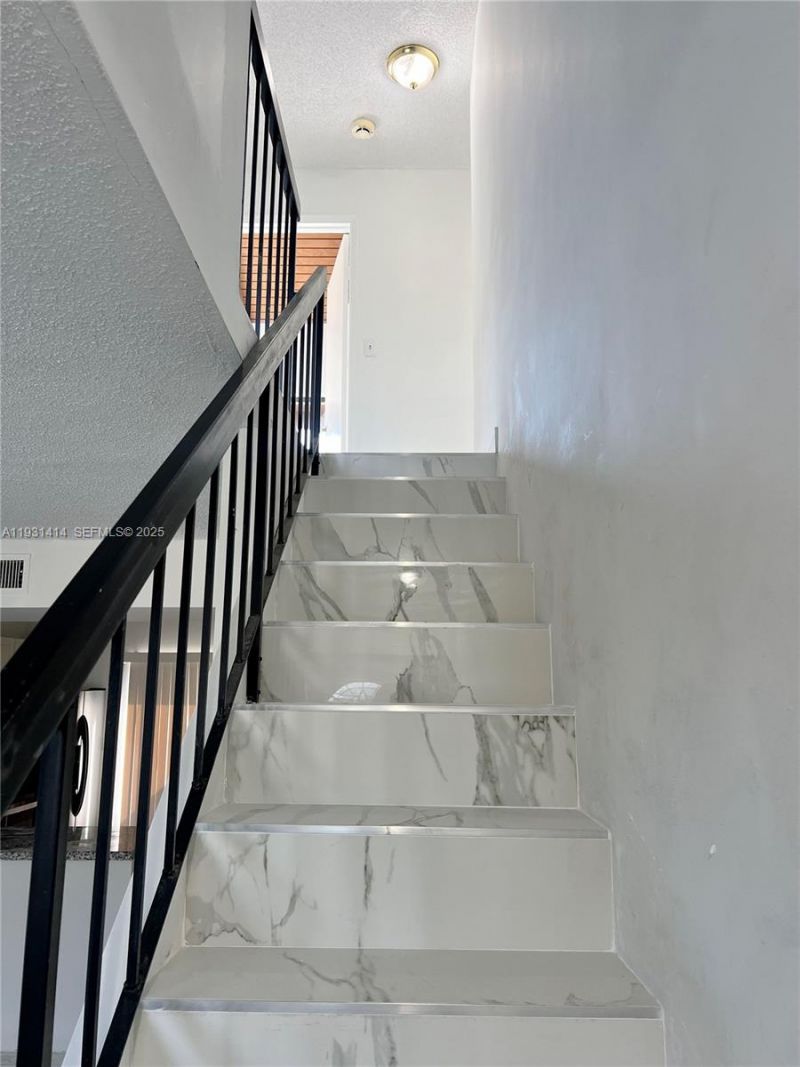 1909 SW 107th Ave, Unit 910, Miami, FL 33165 Photo