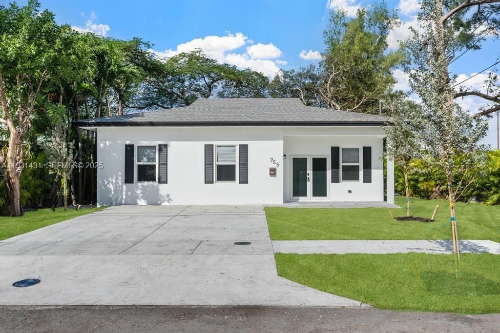 755 NW 83 St, Miami, FL 33150 Photo