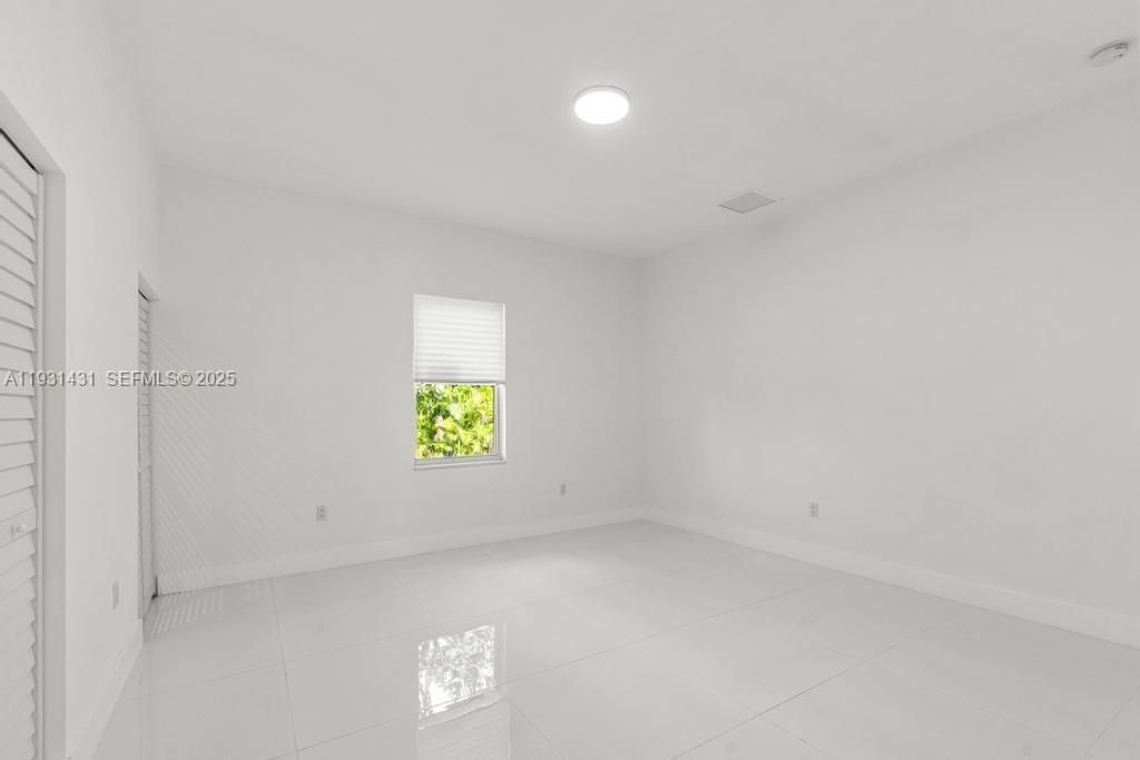 755 NW 83 St, Miami, FL 33150 Photo