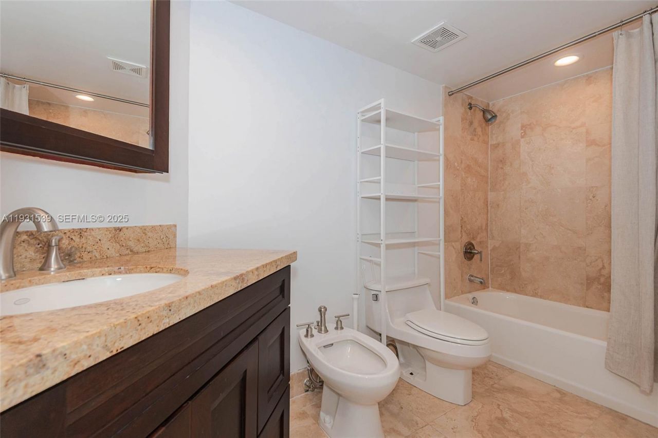 1900 Sunset Harbour Dr, Unit 1703, Miami Beach, FL 33139 Photo