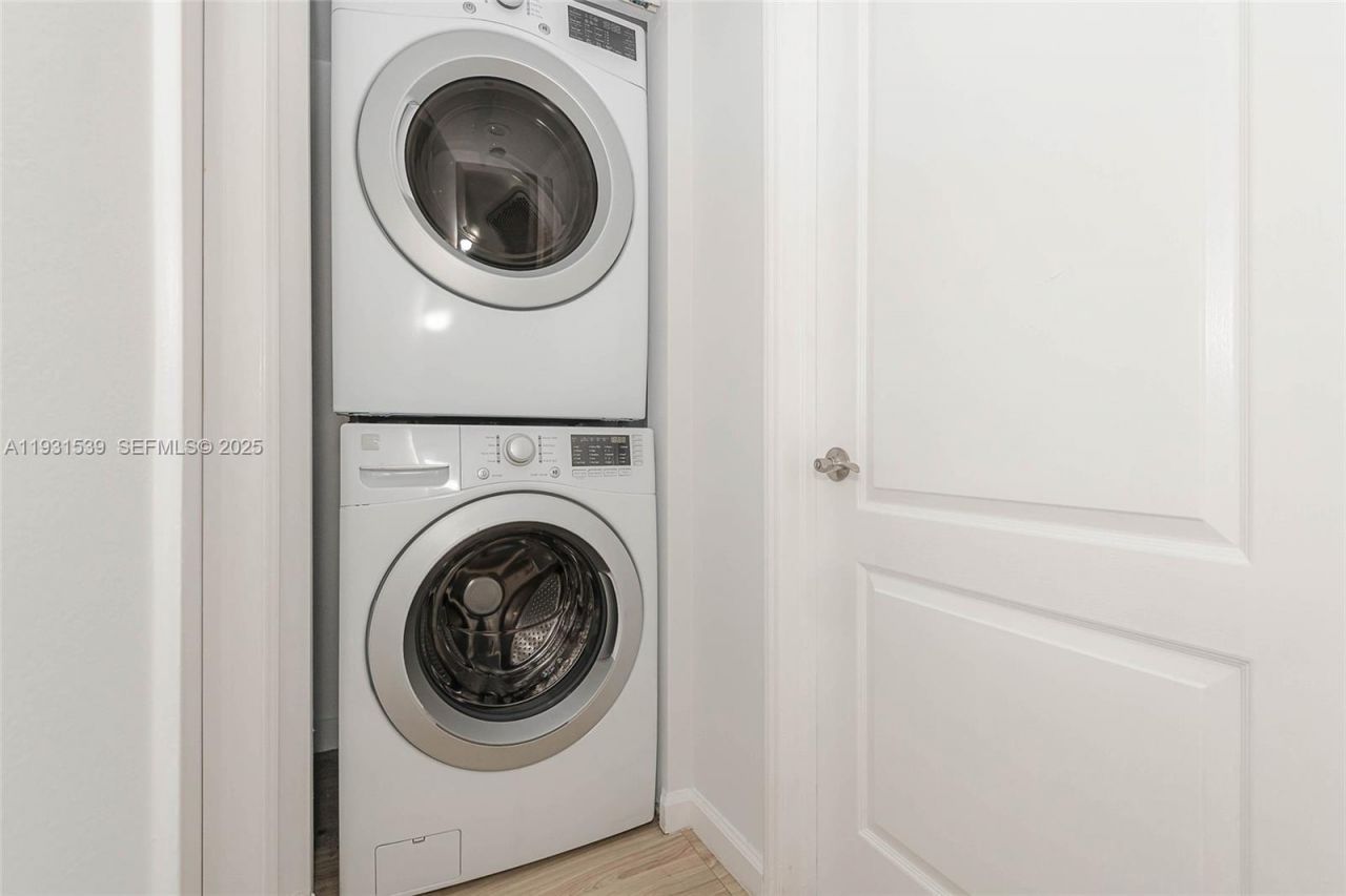 1900 Sunset Harbour Dr, Unit 1703, Miami Beach, FL 33139 Photo