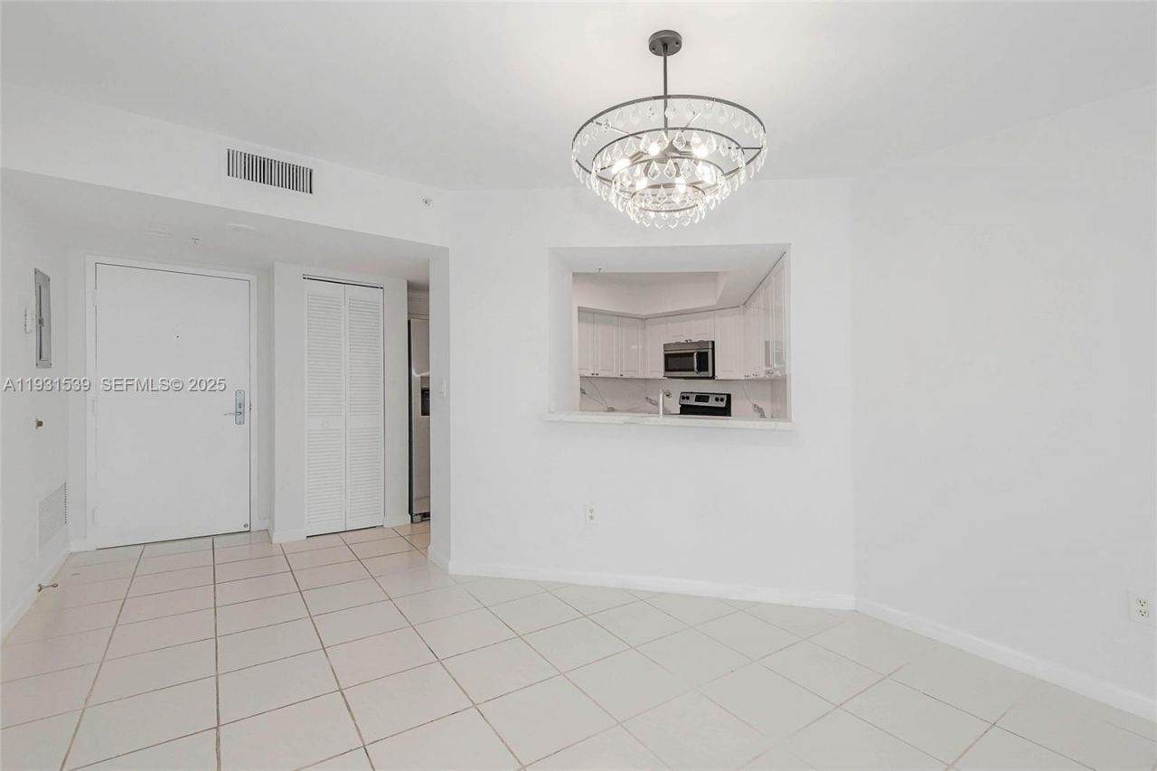 1900 Sunset Harbour Dr, Unit 1703, Miami Beach, FL 33139 Photo