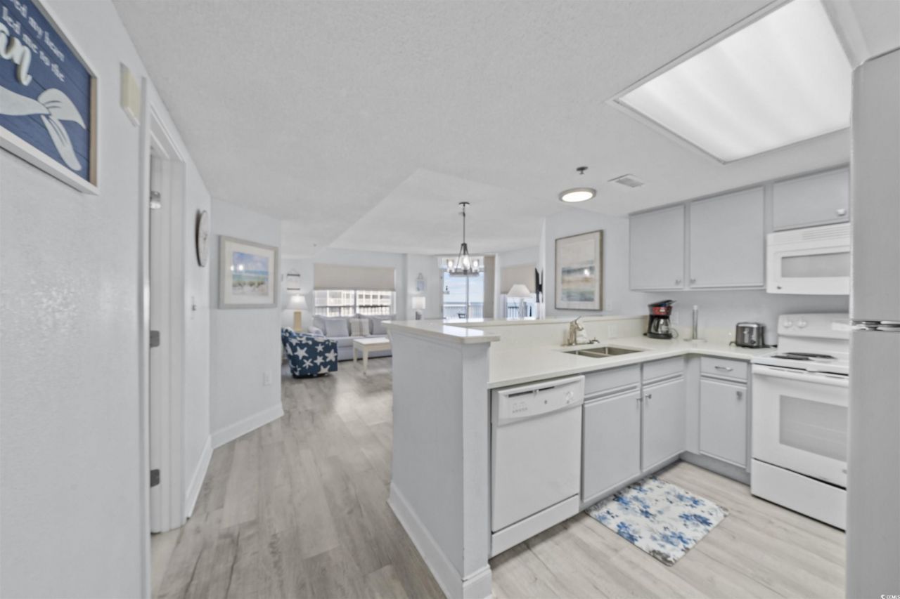 161 Seawatch Dr. Photo 8