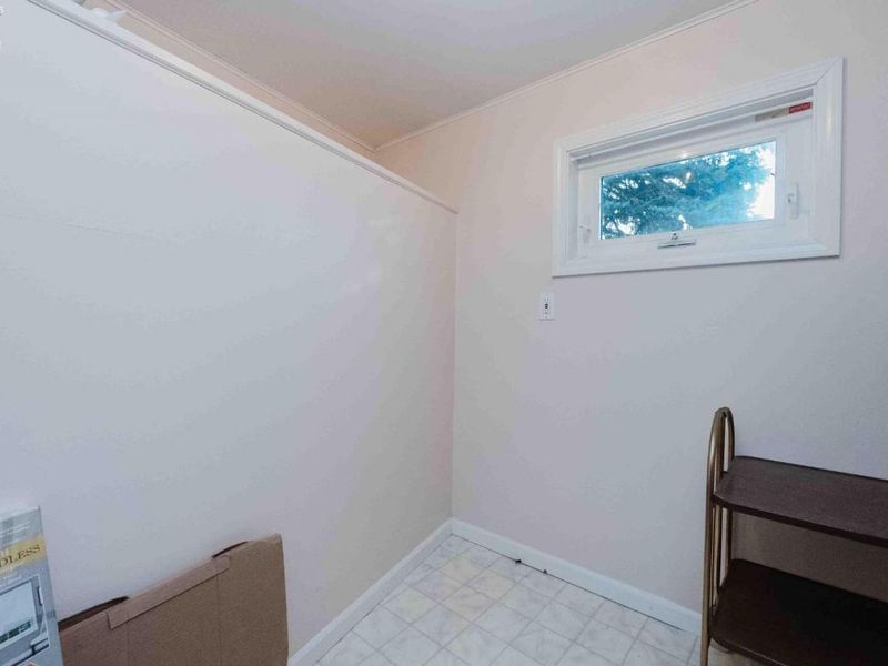 712 W Tiffin Street, Fostoria, OH 44830 Photo 6