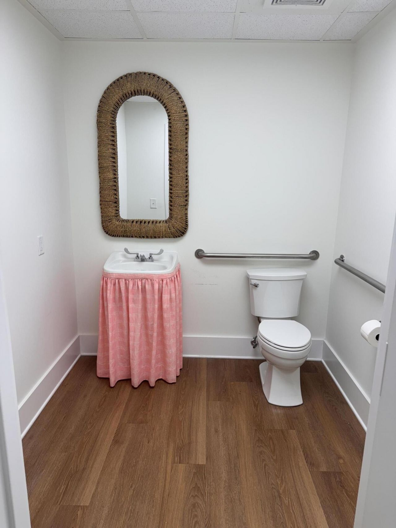 1952 Long Grove Drive Photo 6