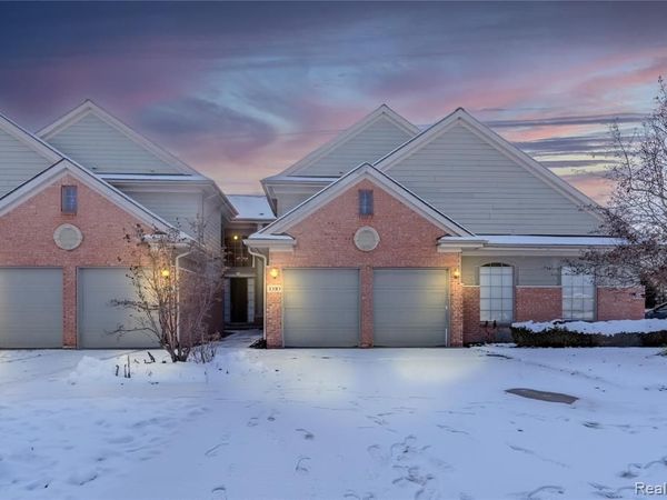 1030 Lorenzo Court, Troy, MI 48085