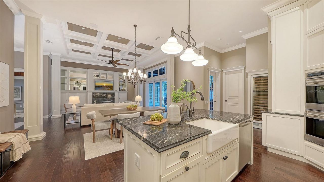 1732 Cunliff Lane, Sarasota, FL 34239 Photo