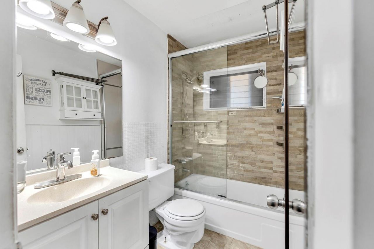 4770 NW 10th Court, Unit 106, Plantation, FL 33313 Photo