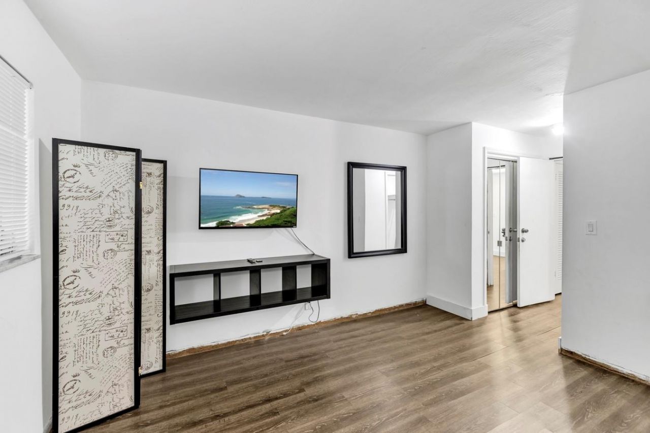 4770 NW 10th Court, Unit 106, Plantation, FL 33313 Photo