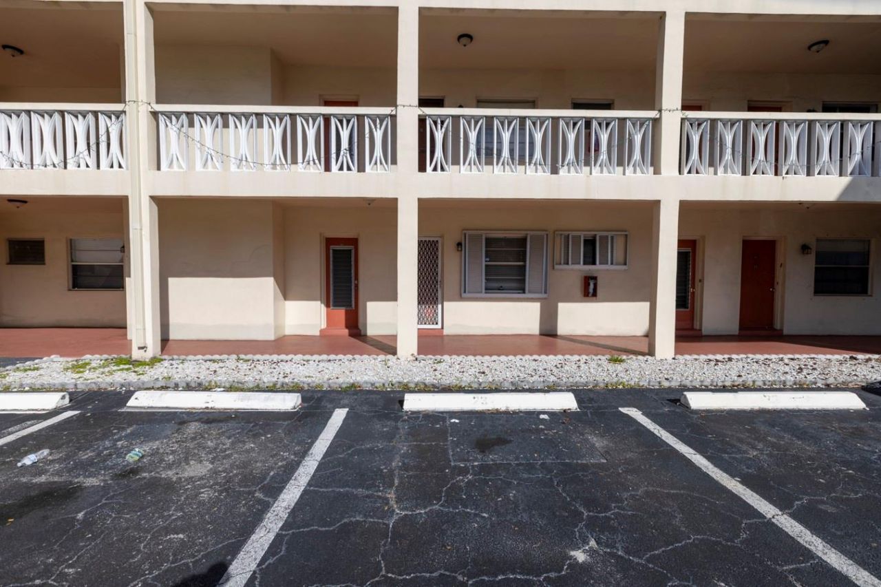 4770 NW 10th Court, Unit 106, Plantation, FL 33313 Photo