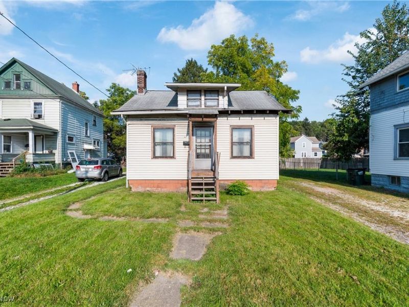 1146 Wooster Road N, Barberton, OH 44203 Photo 1