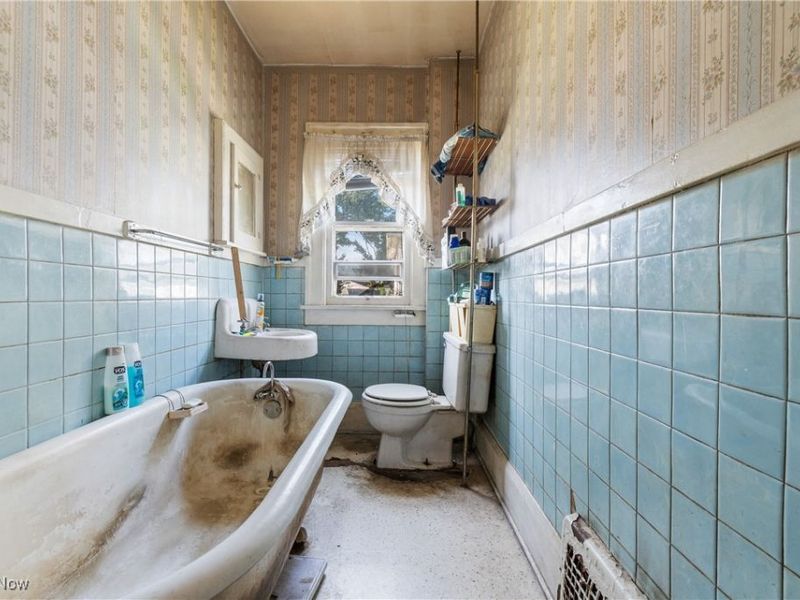 1146 Wooster Road N, Barberton, OH 44203 Photo 9