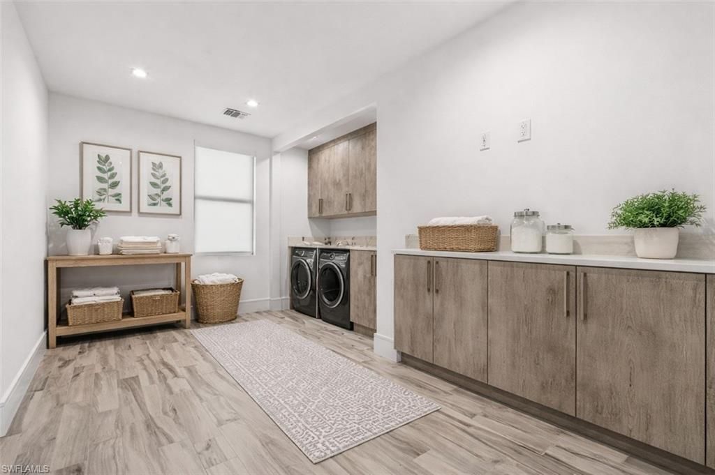 3800 Crayton Rd, Naples, FL 34103 Photo