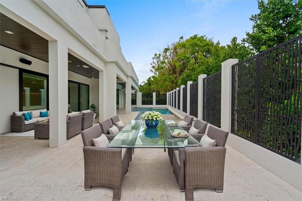 3800 Crayton Rd, Naples, FL 34103 Photo