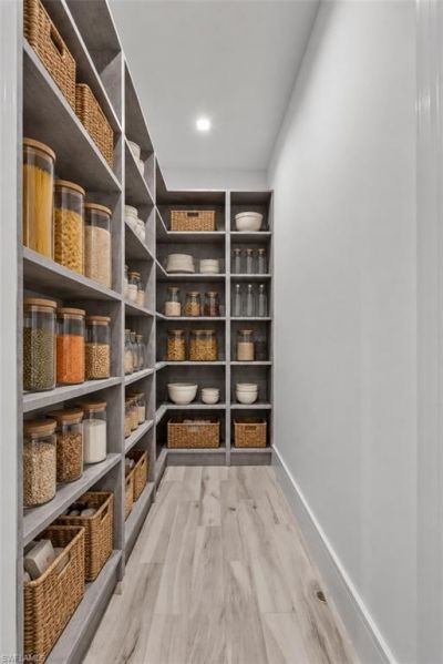 3800 Crayton Rd, Naples, FL 34103 Photo