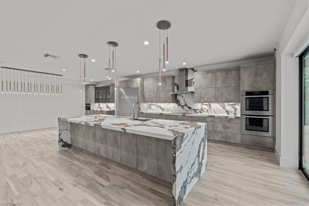 3800 Crayton Rd, Naples, FL 34103 Photo