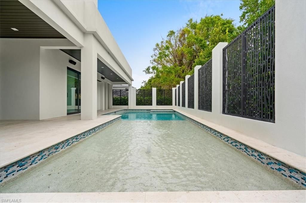 3800 Crayton Rd, Naples, FL 34103 Photo