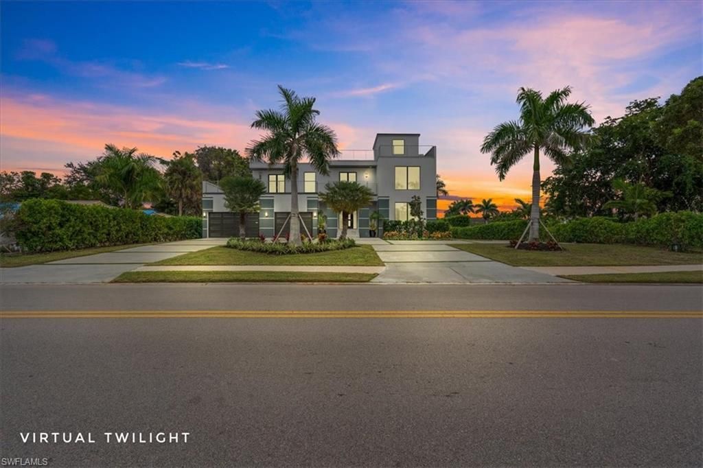 3800 Crayton Rd, Naples, FL 34103 Photo