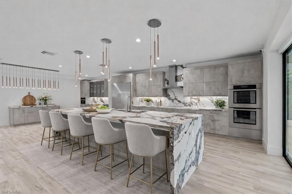 3800 Crayton Rd, Naples, FL 34103 Photo