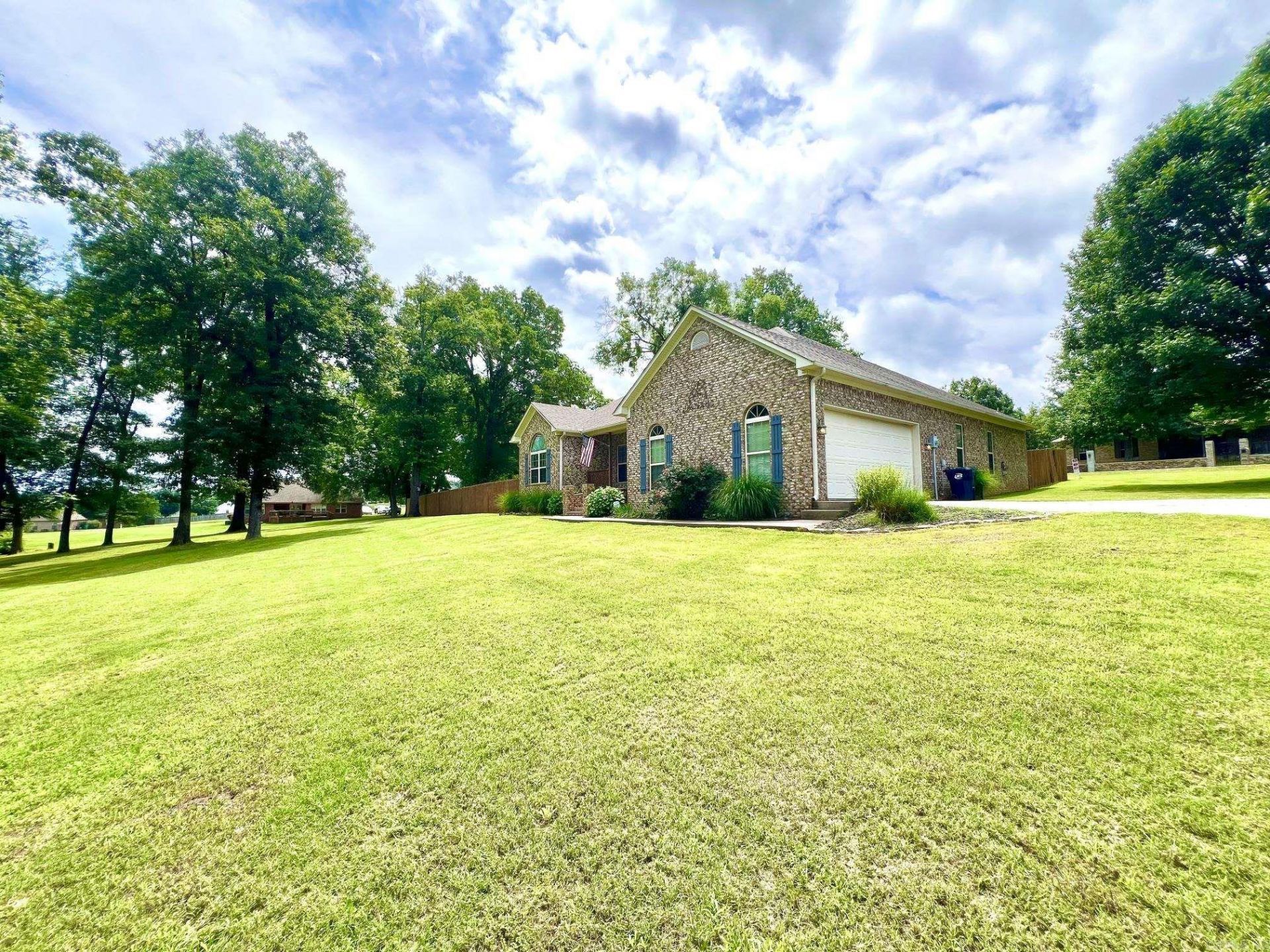 13 Loyal Lane Greenbrier, AR 72058
