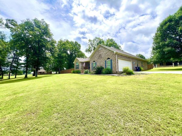13 Loyal Lane, Greenbrier, AR 72058