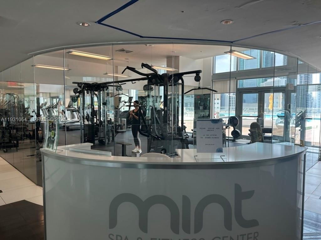 92 SW 3rd St, Unit 1408, Miami, FL 33130 Photo