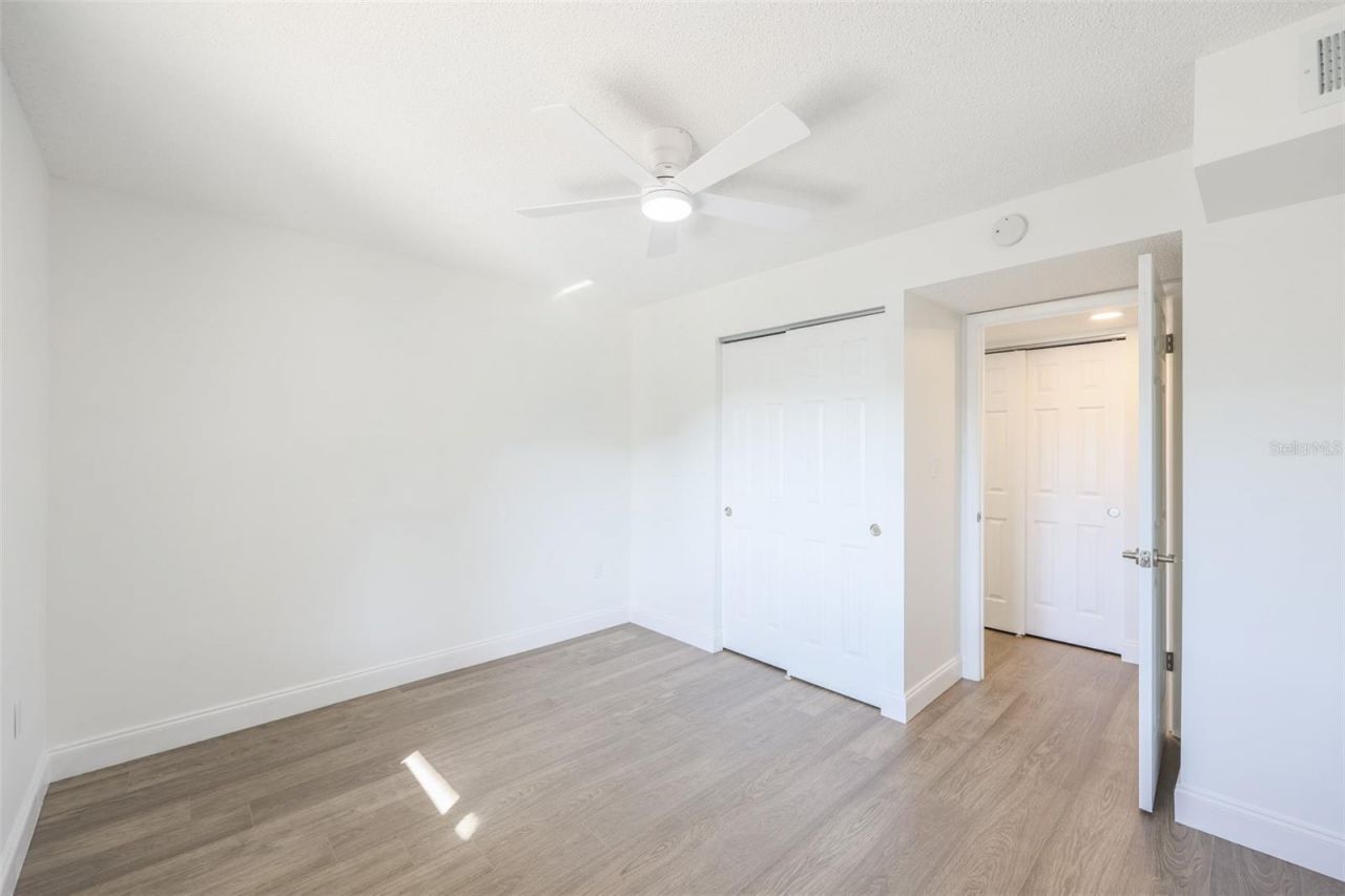 3656 Lake Bayshore Dr, Bldg K, Unit 319, Bradenton, FL 34205 Photo