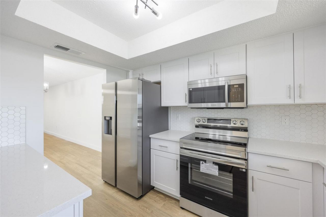 3656 Lake Bayshore Dr, Bldg K, Unit 319, Bradenton, FL 34205 Photo