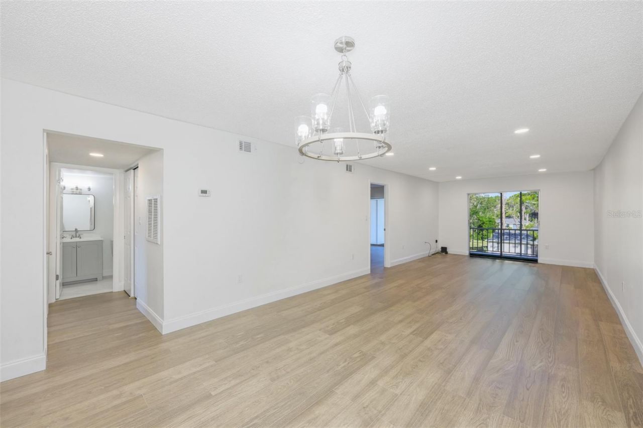 3656 Lake Bayshore Dr, Bldg K, Unit 319, Bradenton, FL 34205 Photo