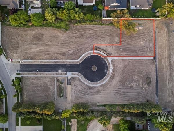 172 N Timber Wolf Pl, Eagle, ID 83616