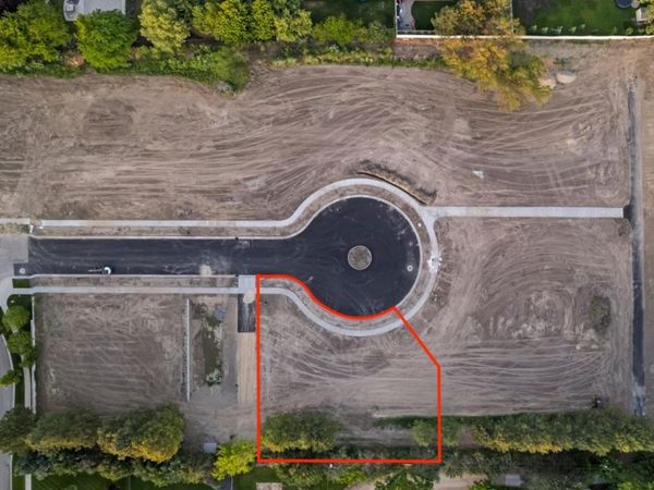 179 N Timber Wolf Pl, Eagle, ID 83616