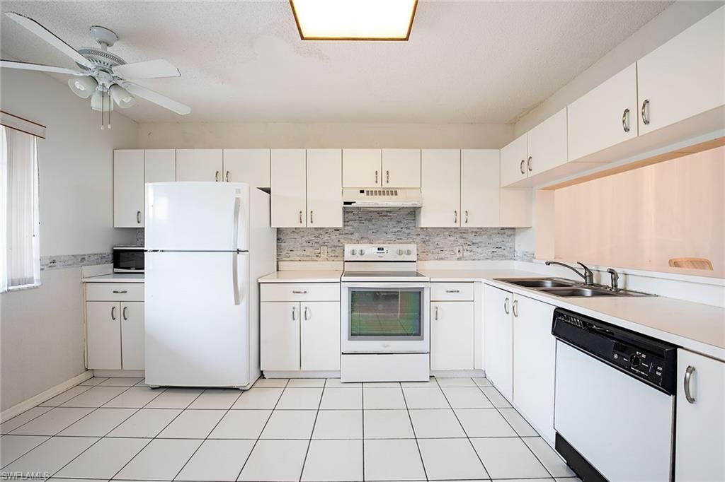 7800 Emerald Cir, Unit B102, Naples, FL 34109 Photo