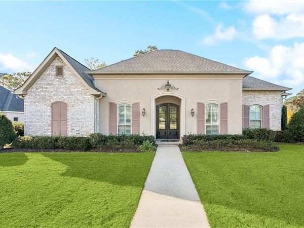 924 GREAT SOUTHERN Drive, Abita Springs, LA 70420