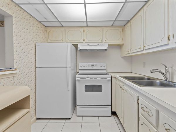 270 Farnham L, Unit 270, Deerfield Beach, FL 33442