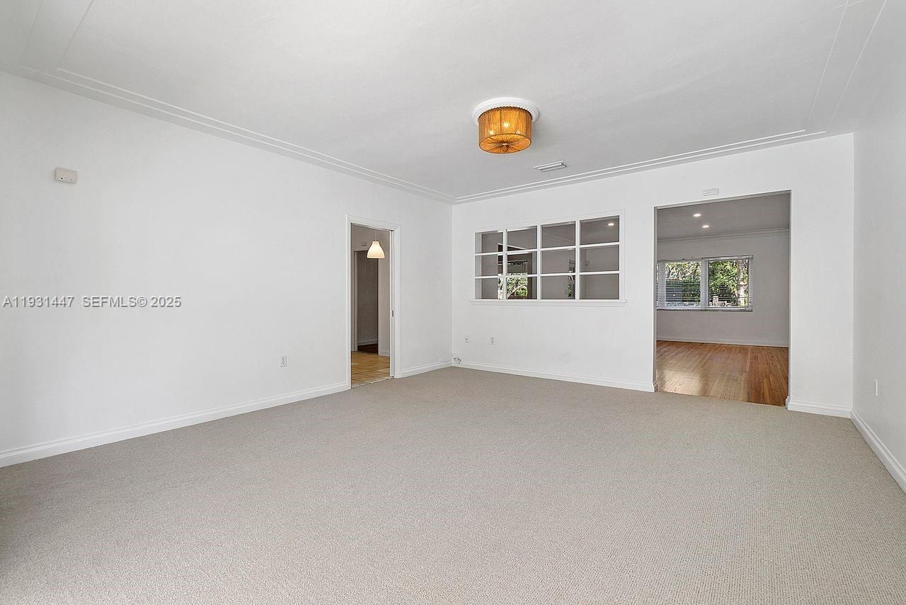 6820 Granada Blvd, Coral Gables, FL 33146 Photo