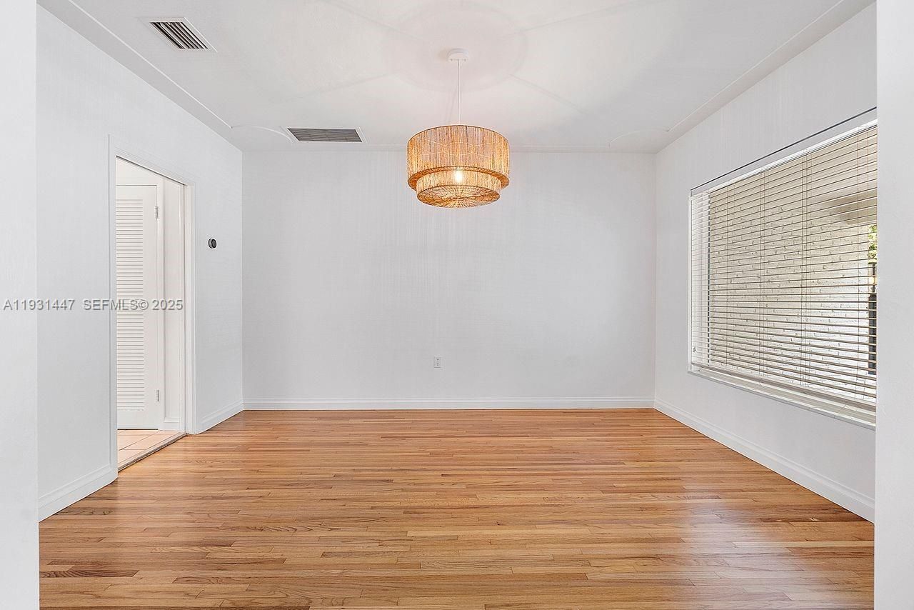 6820 Granada Blvd, Coral Gables, FL 33146 Photo