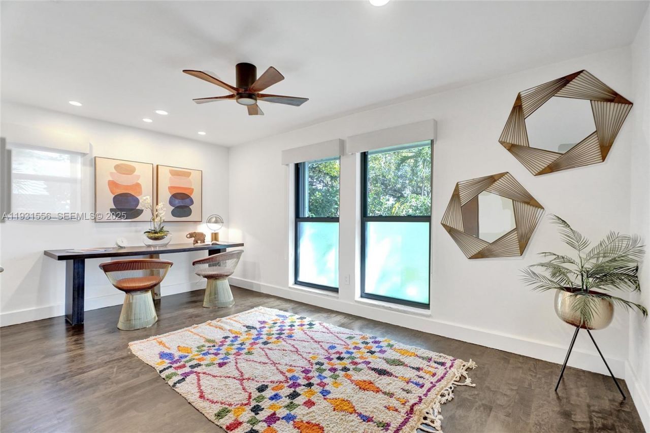 21440 Highland Lakes Blvd, Miami, FL 33179 Photo