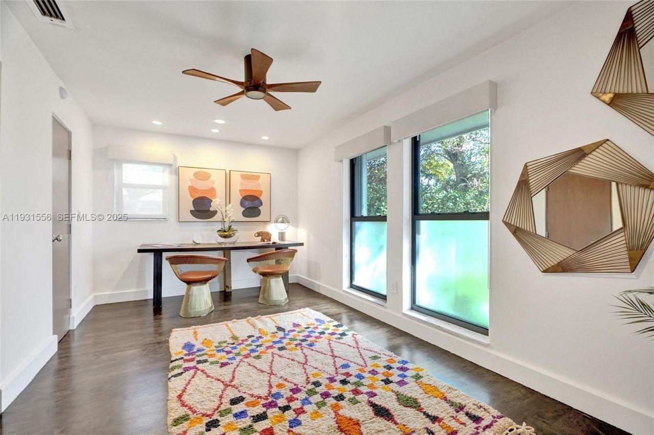 21440 Highland Lakes Blvd, Miami, FL 33179 Photo