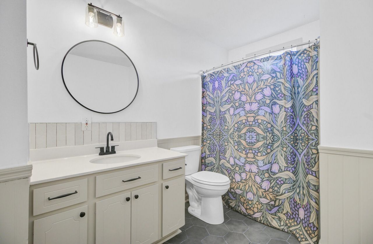 4808 Churchill Road Photo 19