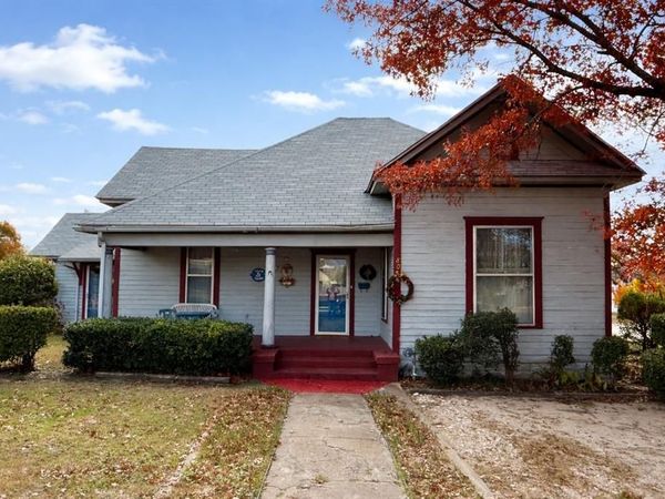 802 E Main Street, Hamilton, TX 76531