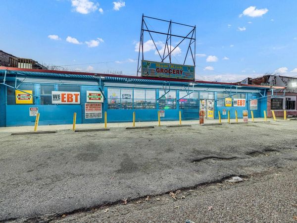 1433 ELVIS PRESLEY BLVD, Memphis, TN 38106