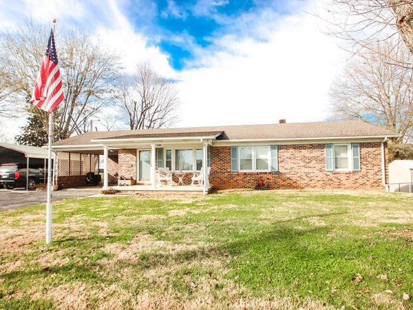 3035 Monterey Hwy , Sparta, TN 38583