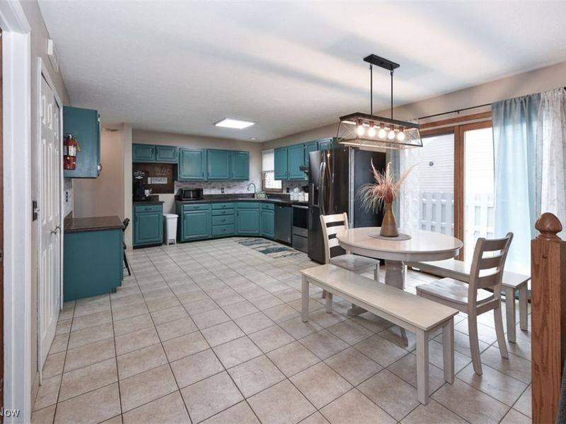 172 Loyola Drive, Elyria, OH 44035 Photo 14